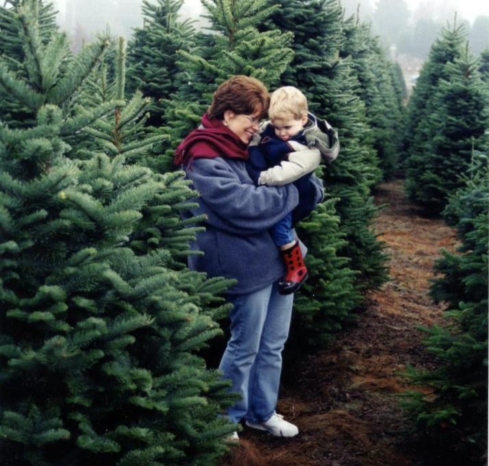 Snowshow Evergreen U-Cut Christmas Trees Farm - Call now: 253-845-5199 Ken & JoAnn Scholz. 10720 State Route 162 Puyallup 98374 WA